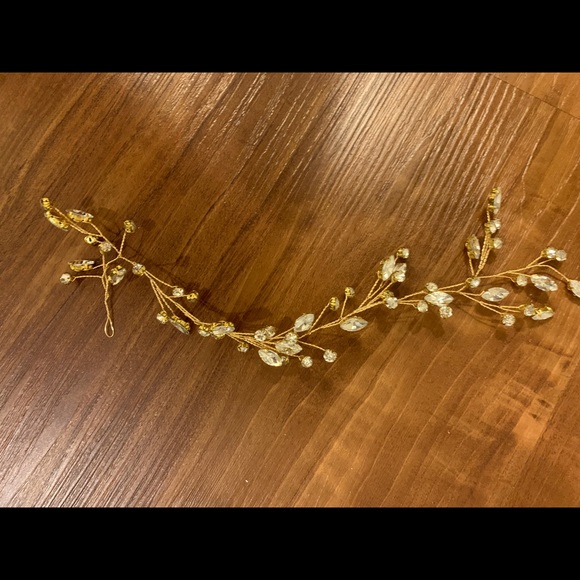 Worn Once Bridal Hair Piece- Vine, Rhinestone, Yellow Gold - Picture 2 of 5
